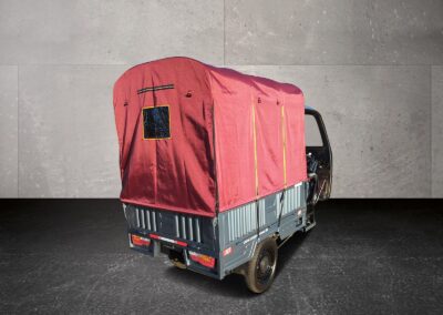 Cargo Runner Big mit roter Plane Außenansicht