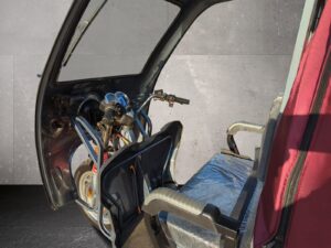 Steuerung des Cargo Runner Big mit roter Plane