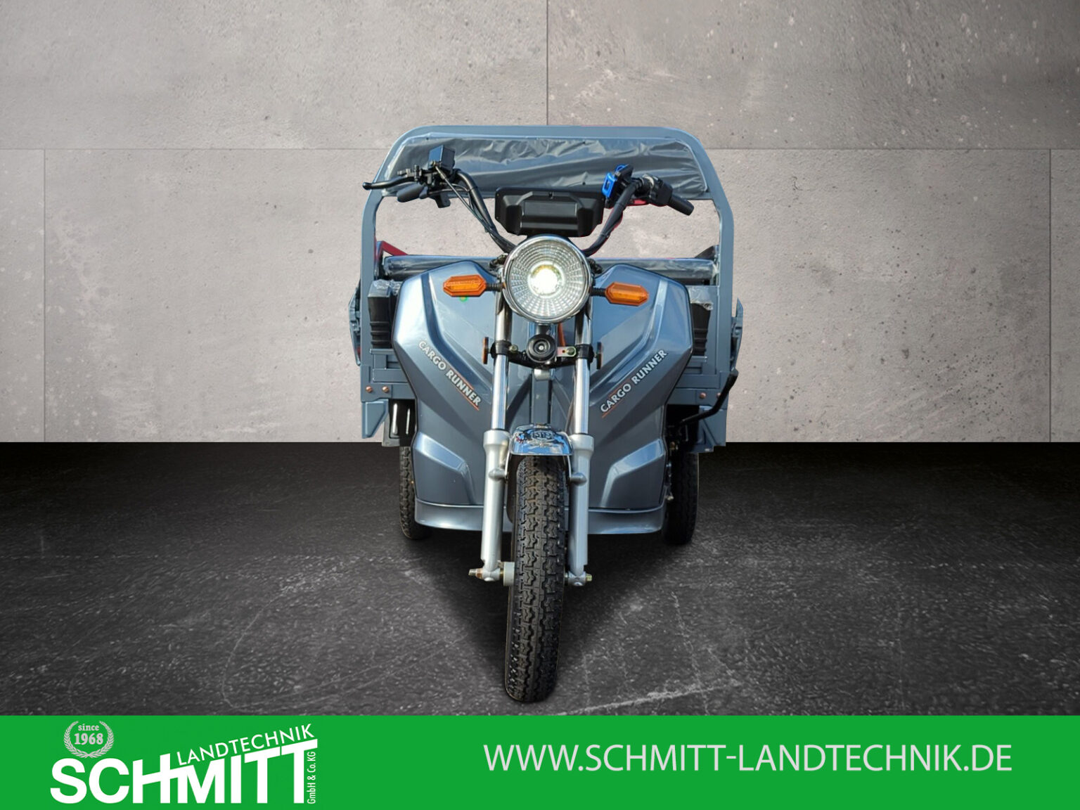 Nahaufnahme Frontansicht des Cargo Runner Classic grau