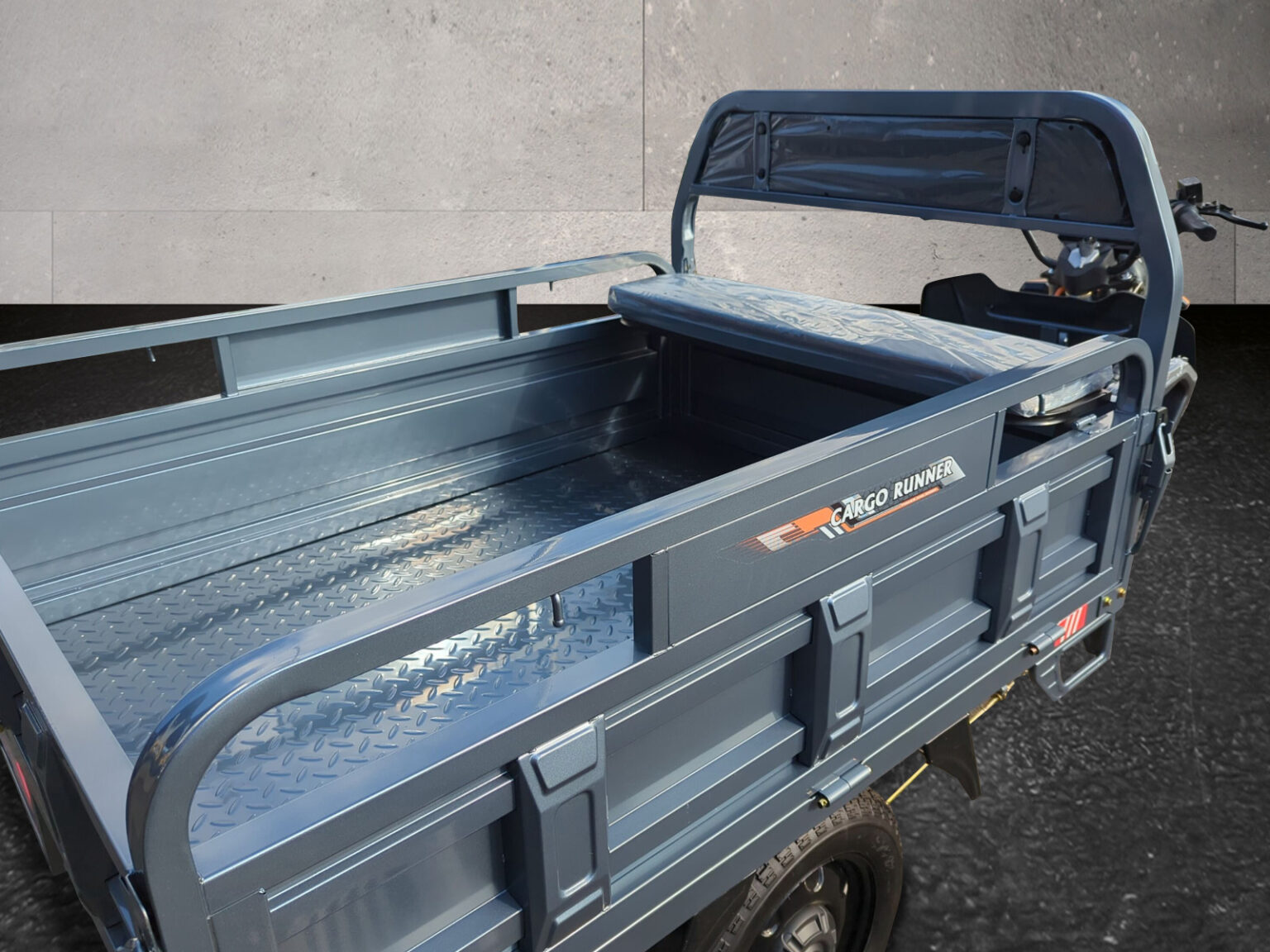 Cargo Runner Classic grau Nahaufnahme Ladefläche