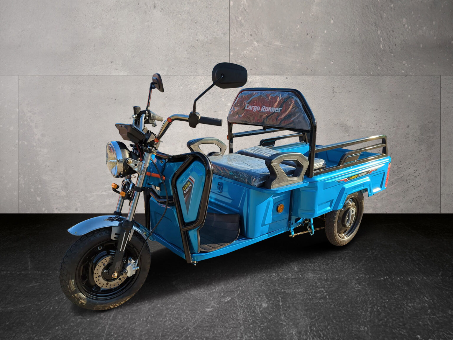 Seitenansicht des Cargo Runner Compact in der Farbe Blau