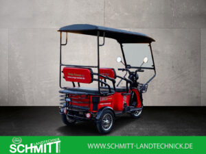 Dreiviertel-Rückansicht links des Cargo Runner Passenger mit Dach und Rückbank