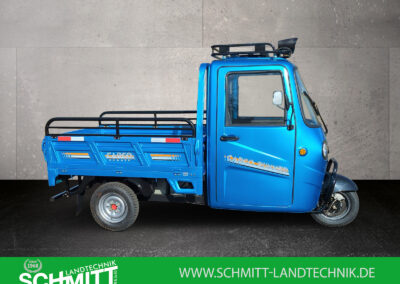 Seitenansicht links des Voltina mit geschlossener Ladefläche und Retro-Karosserie