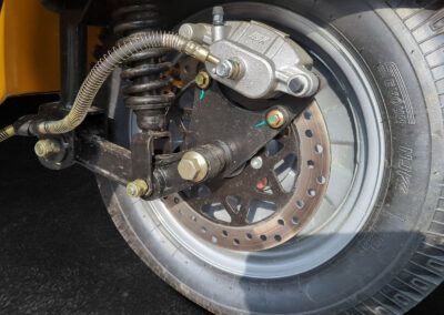 Detailaufnahme der Radaufhängung des Voltina