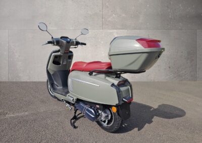 Motorroller 125 Classic in Grün