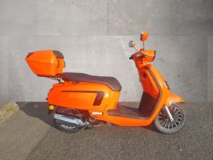 Motorroller 125 Classic in Orange