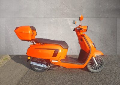 Motorroller 125 Classic in Orange