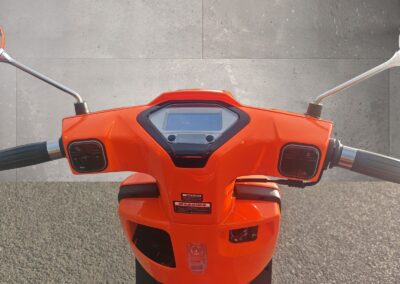 Motorroller 125 Classic in Orange