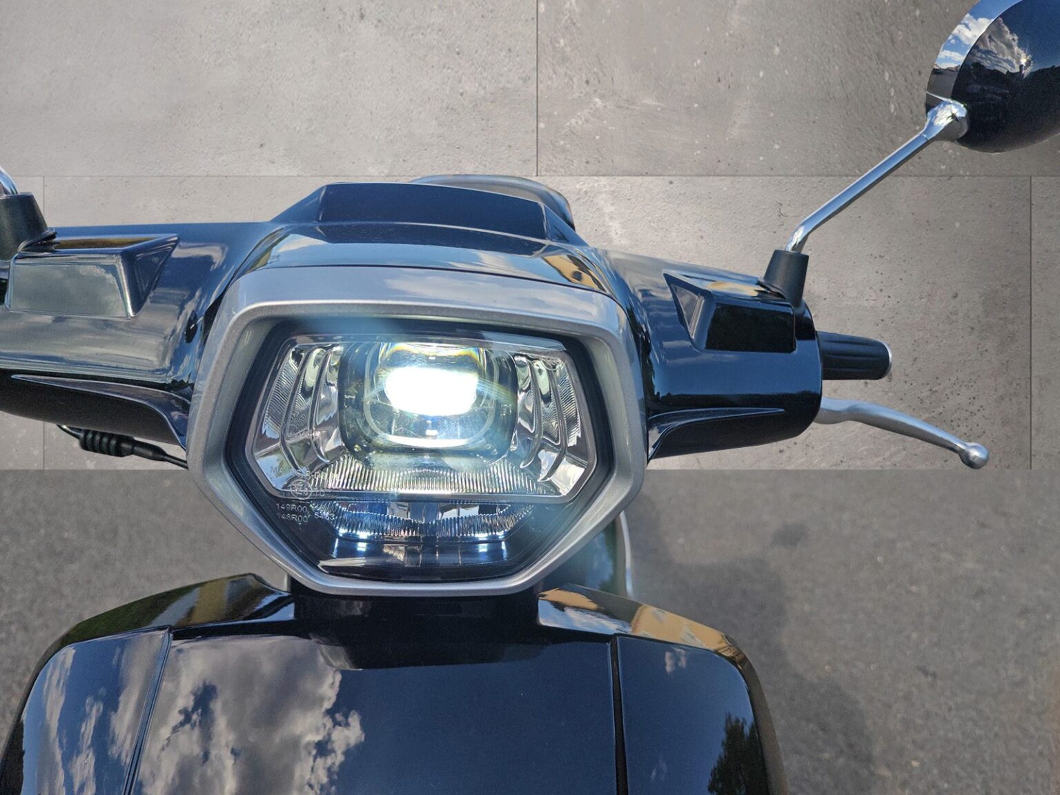 Motorroller 125 Classic in Schwarz