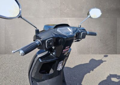 Motorroller 125 Classic in Schwarz